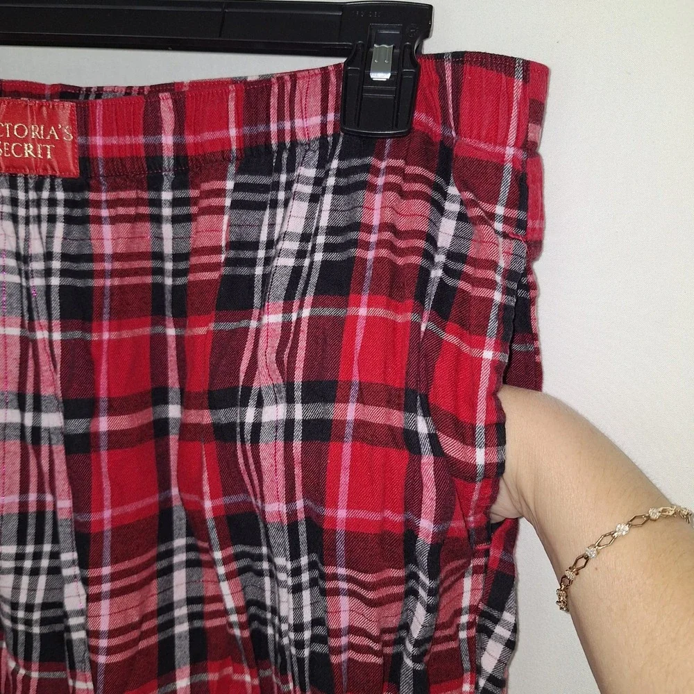 Cozy Plaid Pajama Joggers Victoria's Secret Large Red Black Pants Cuffed Ankles